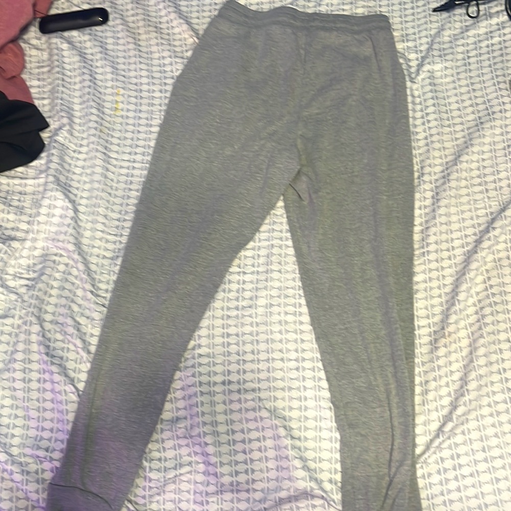 Grey - Picture 2 of 2